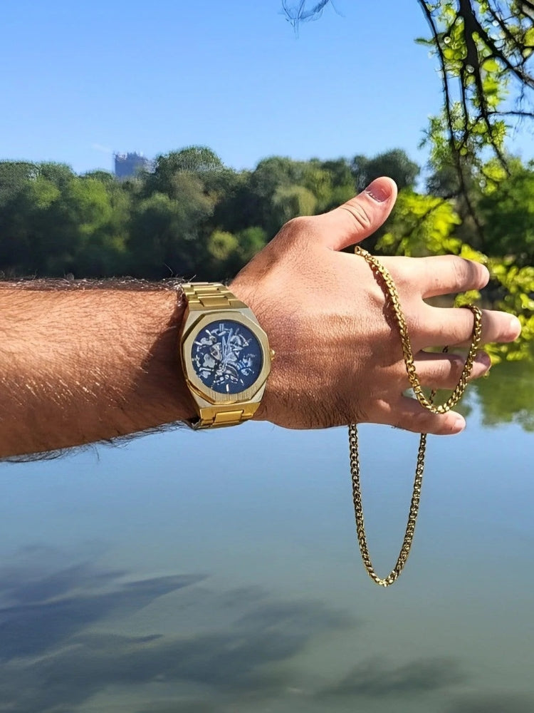 Montre chronographe cuir élégante, cadran multiple, bracelet cuir premium. Accessoire féminin.
