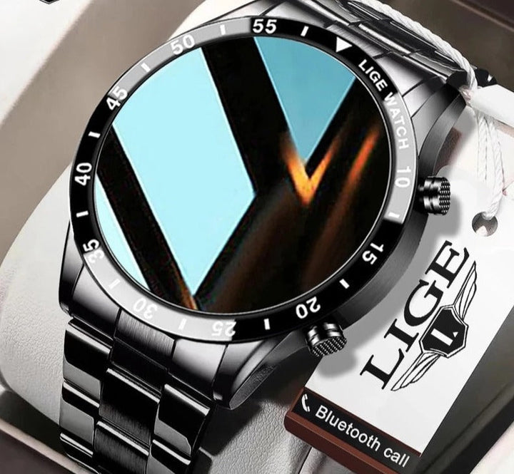 Montre connectée luxe : écran AMOLED, appels 4G, suivi fitness, design élégant.