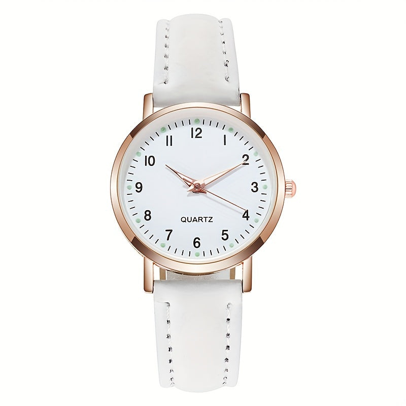 Montre femme quartz ronde avec cadran blanc épuré, chiffres romains noirs, bracelet en cuir PU marron, accessoire mode