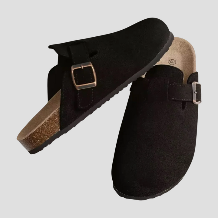 Mules en daim beige, confort ergonomique, modèle unisexe, boucle réglable; chaussure élégante, parfaite pour l'été.