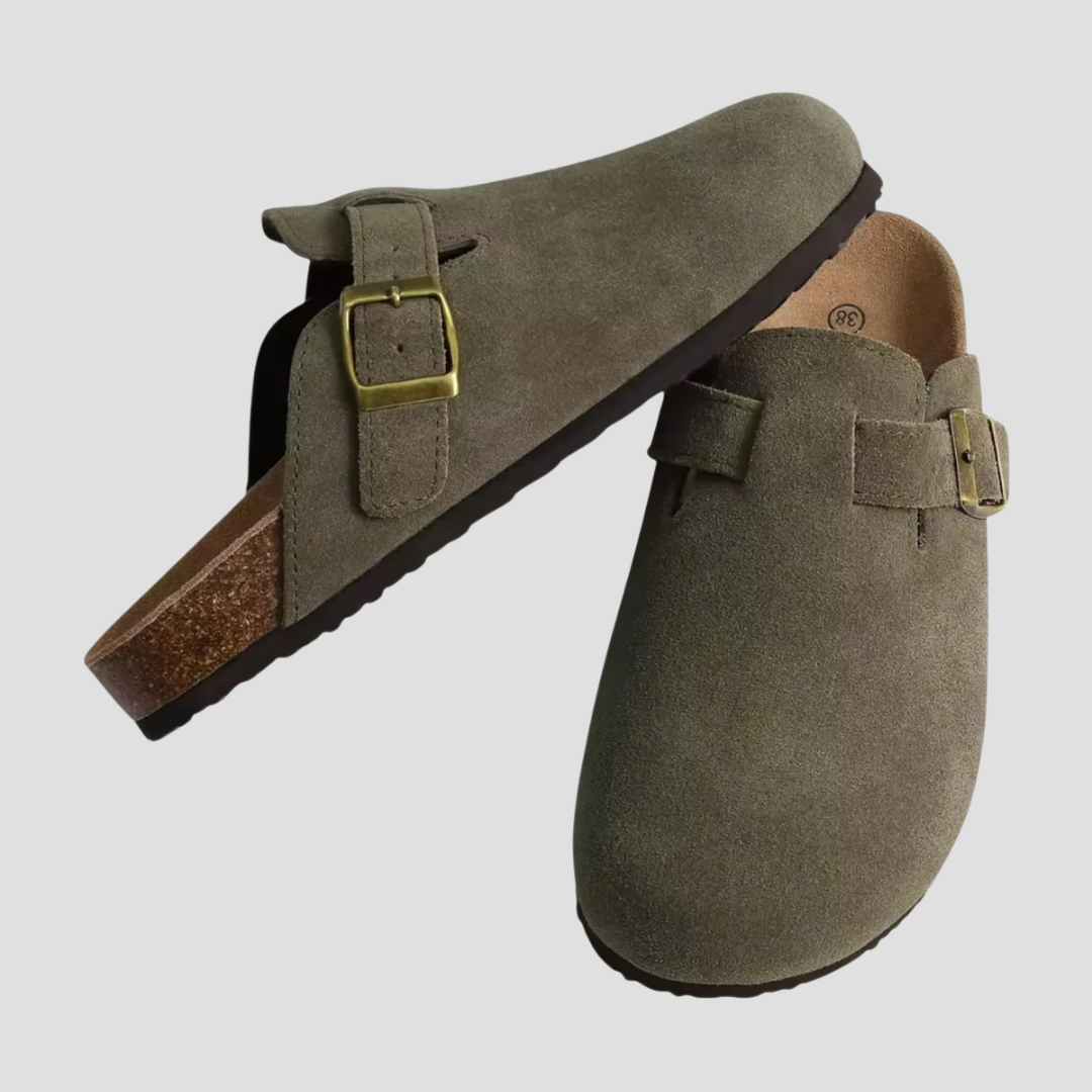 Mules en daim beige, confort ergonomique, modèle unisexe, boucle réglable; chaussure élégante, parfaite pour l'été.