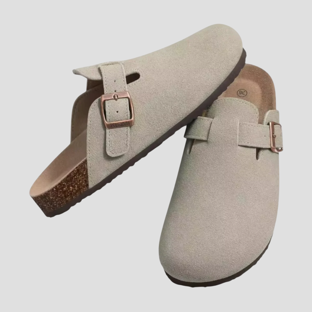 Mules en daim beige, confort ergonomique, modèle unisexe, boucle réglable; chaussure élégante, parfaite pour l'été.