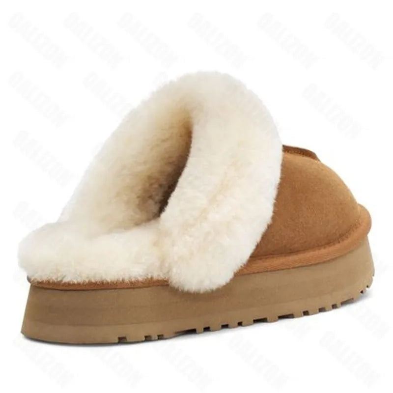 Mules d'hiver pour femmes, en daim gris anthracite, fourrure blanche moelleuse, confort et chaleur garantis.