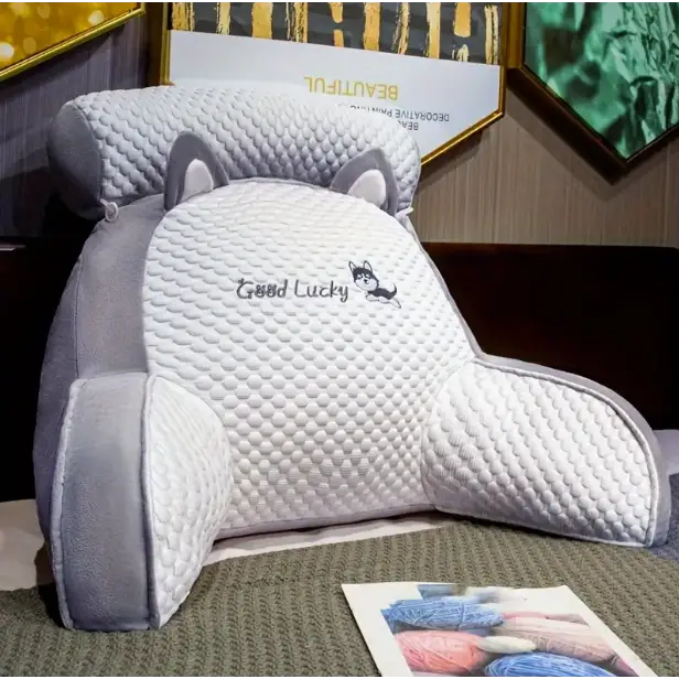 Oreiller ergonomique anti-allergique. Sommeil réparateur garanti. Confort optimal.