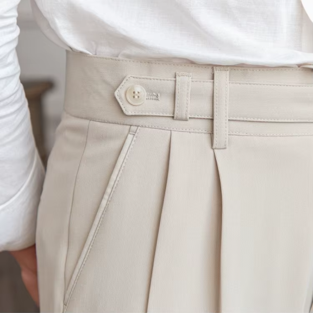 "Pantalon à pinces homme, taille haute, plis élégants, vue avant, matière premium, idéal professionnel et festif"