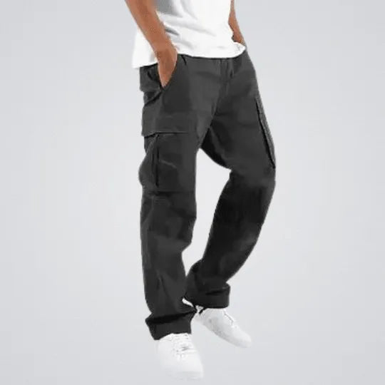 "Pantalon cargo homme coupe droite bleu, poches multiples pour style utilitaire et confort décontracté."
