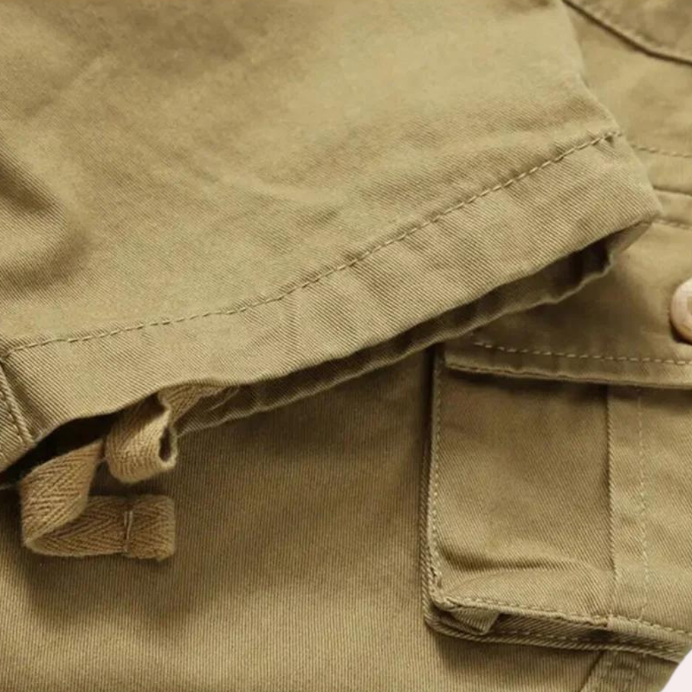 Pantalon cargo kaki pour homme, style streetwear décontracté, parfait pour les loisirs et activités extérieures.