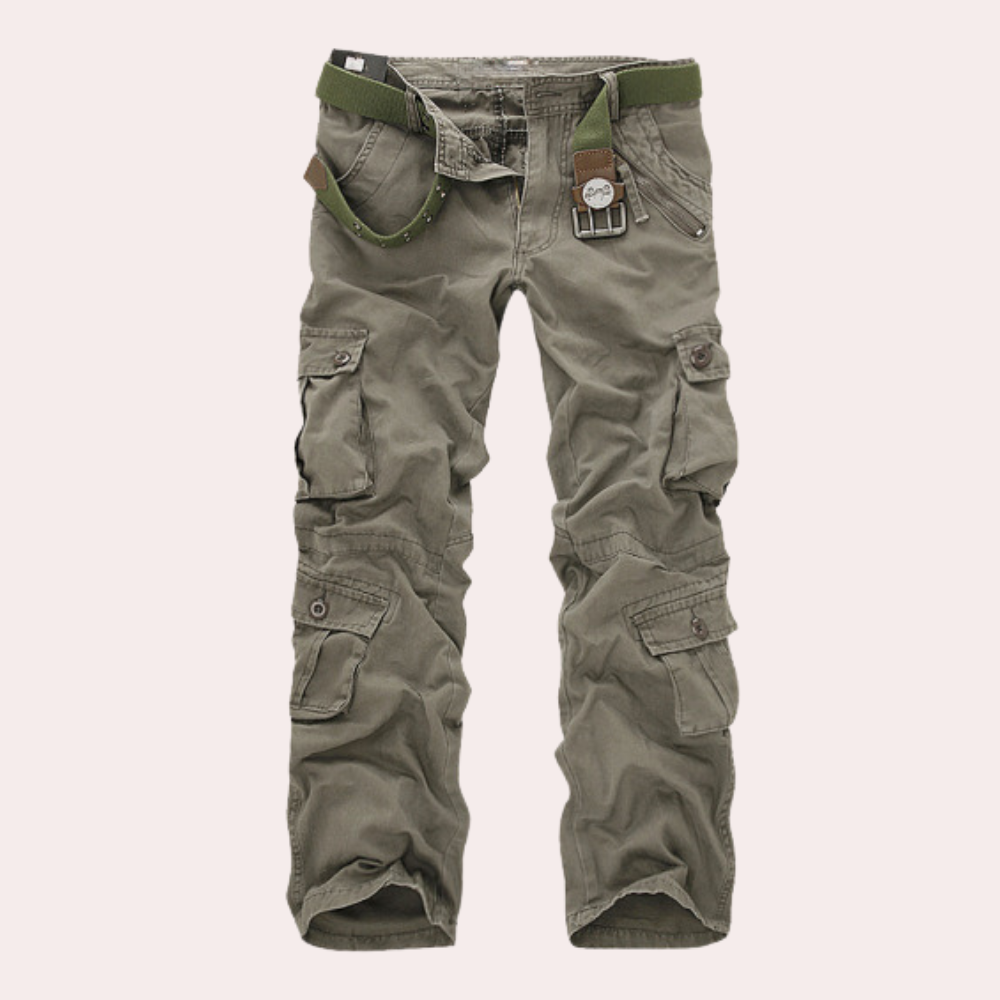 Pantalon cargo homme, un essentiel moderne et confortable, parfait pour le streetwear décontracté et la polyvalence quotidienne.