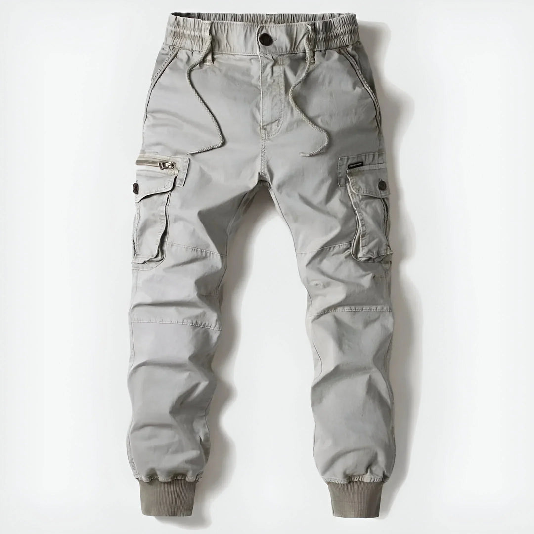 Pantalon cargo homme moderne, style urbain décontracté, idéal pour le confort quotidien.