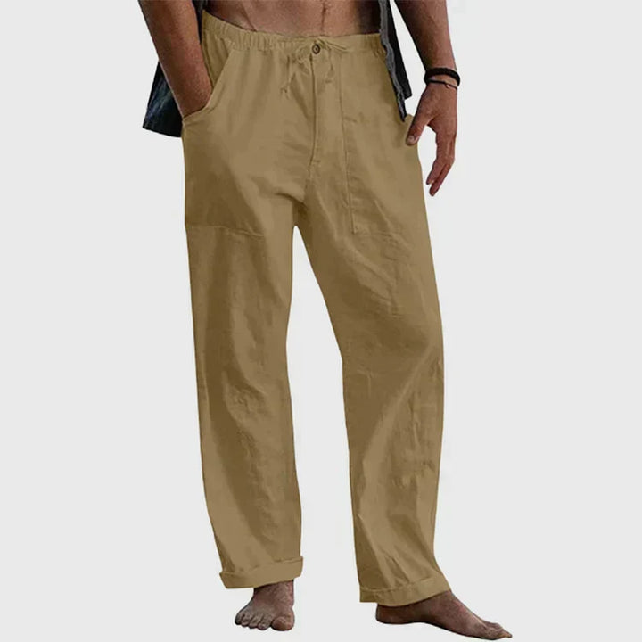 Mode masculine d'été: pantalon en lin décontracté avec cordon de serrage, parfait pour un style léger et confortable.