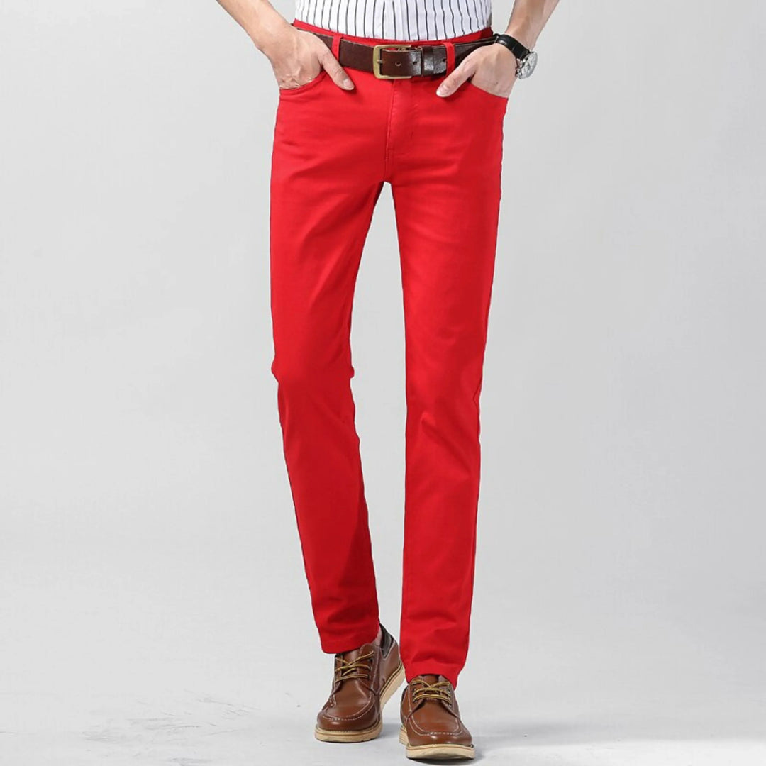 Pantalon décontracté homme stretch coupe droite, tissu extensible, couleur noire pour un style moderne et confort quotidien.