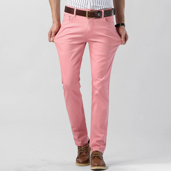 Pantalon décontracté homme stretch coupe droite, tissu extensible, couleur noire pour un style moderne et confort quotidien.