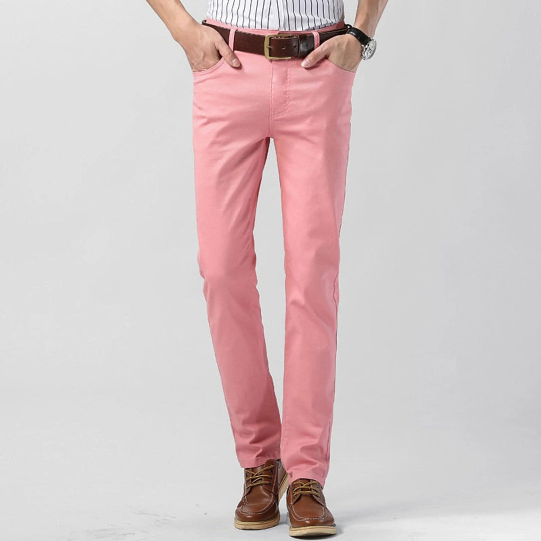 Pantalon décontracté homme stretch coupe droite, tissu extensible, couleur noire pour un style moderne et confort quotidien.