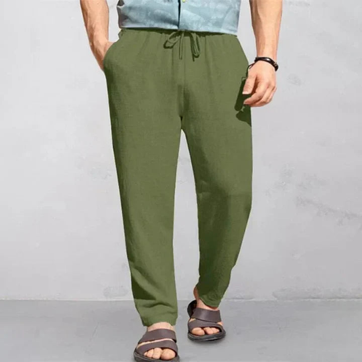 "Pantalon d'été homme lin, léger et respirant, coupe décontractée, idéal journées chaudes, look simple et élégant."