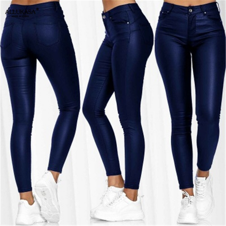 Pantalon stretch femme effet cuir, noir, élégant et polyvalent pour un confort quotidien.