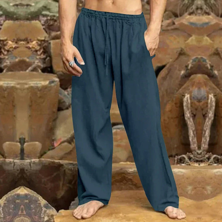Pantalon homme élégant en lin, style décontracté. Parfait pour les loisirs ou un look moderne et confortable.