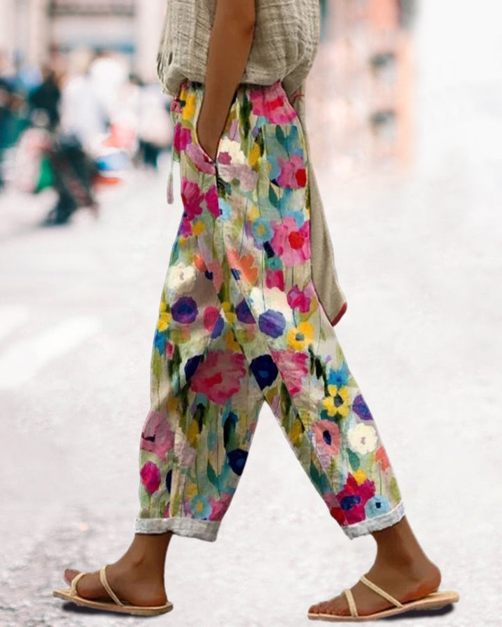 Pantalon femme, imprimé floral, coupe moderne, confortable et élégant.  Parfait pour le printemps/été.