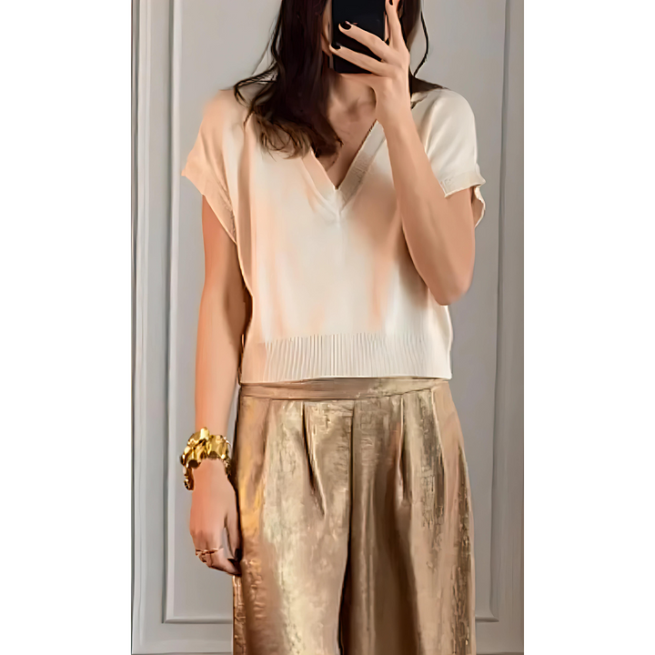 Pantalon femme taille haute décontracté chic, jambe large et fluide, parfait pour la mode féminine.