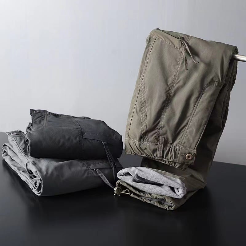 Pantalon homme doublé chaud pour l'hiver, idéal activités extérieures et confort décontracté.