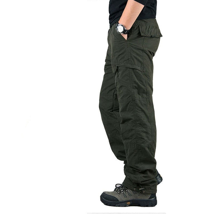 Pantalon long homme, mode hiver, doublé pour un look décontracté et une protection maximale contre le froid.