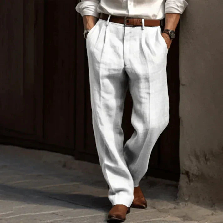 Pantalon homme rétro élégant et confortable. Coupe ajustée, style intemporel.