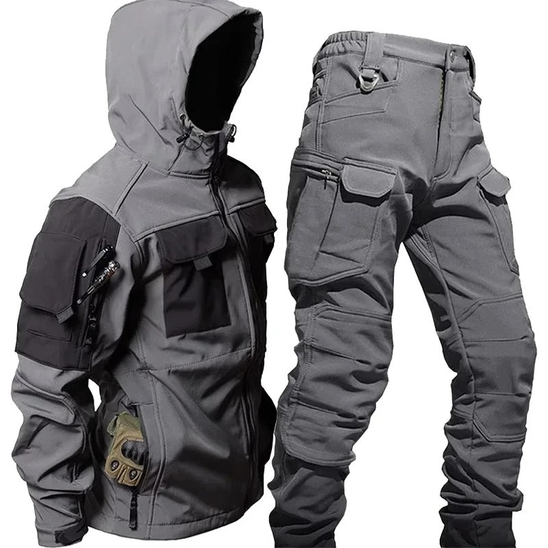 "Pantalon imperméable élégant avec capuche, homme, gris, protection pluie, style moderne"