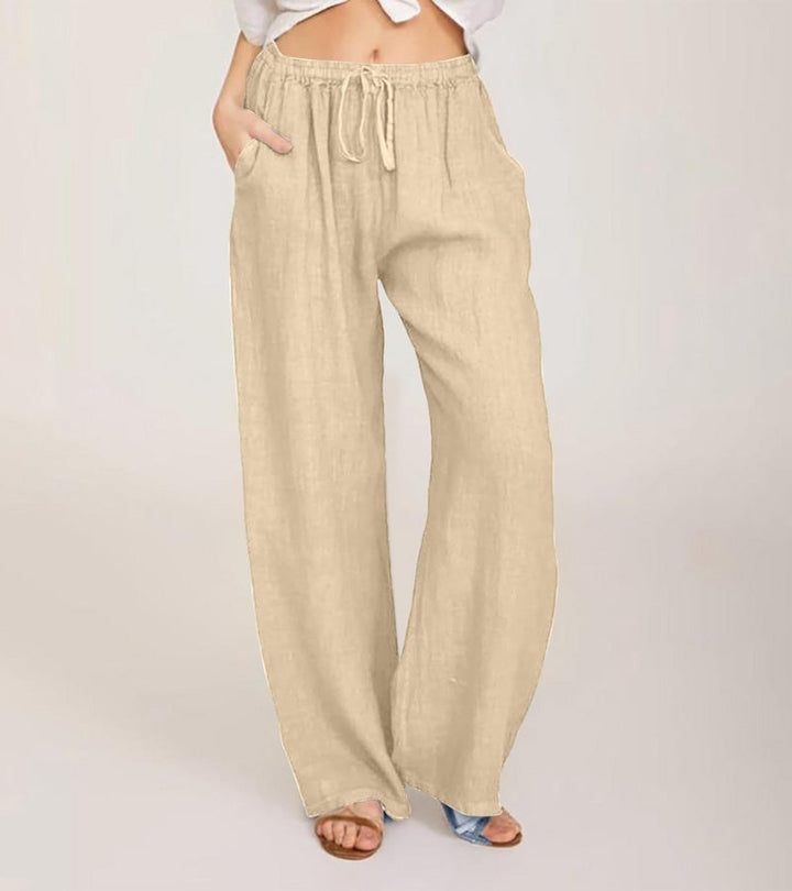 Pantalon femme fluide et élégant, coupe large pour un confort estival raffiné et léger.