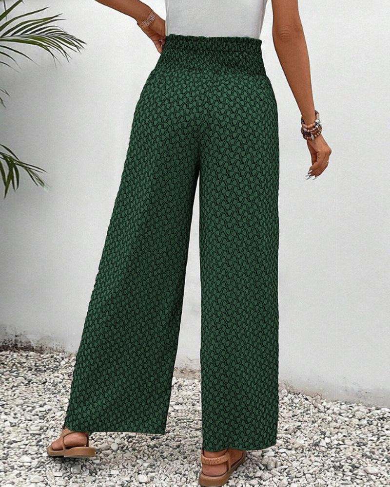 Pantalon large femme, confort élégant et style moderne pour la tenue quotidienne.
