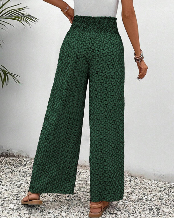 Pantalon large femme, confort élégant et style moderne pour la tenue quotidienne.