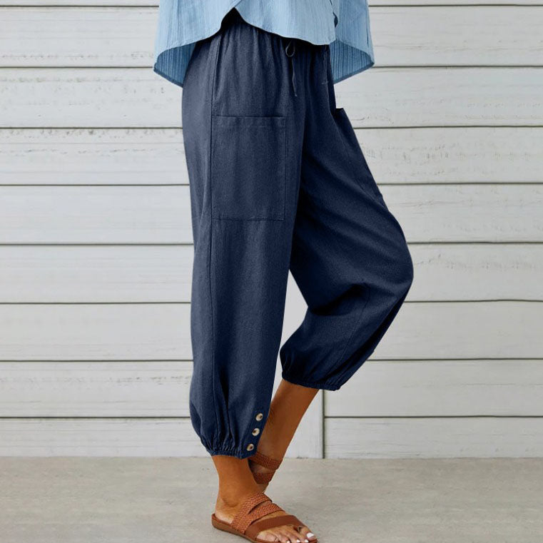 Vue de dos du pantalon large et fluide pour femme. Silhouette élégante, confortable et respirante en coton-lin.