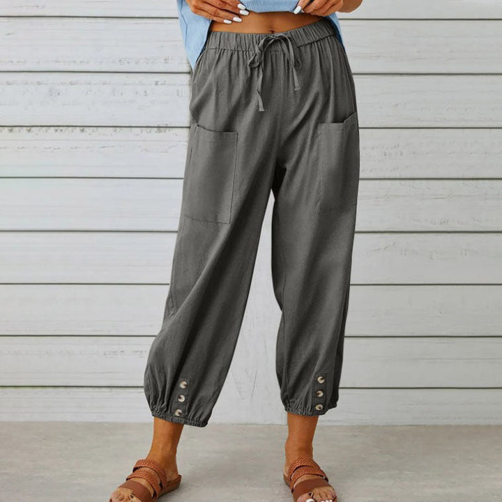 Texture du pantalon large en lin-coton, ultra-fluide et respirant pour femme. Confort absolu pour l'été.