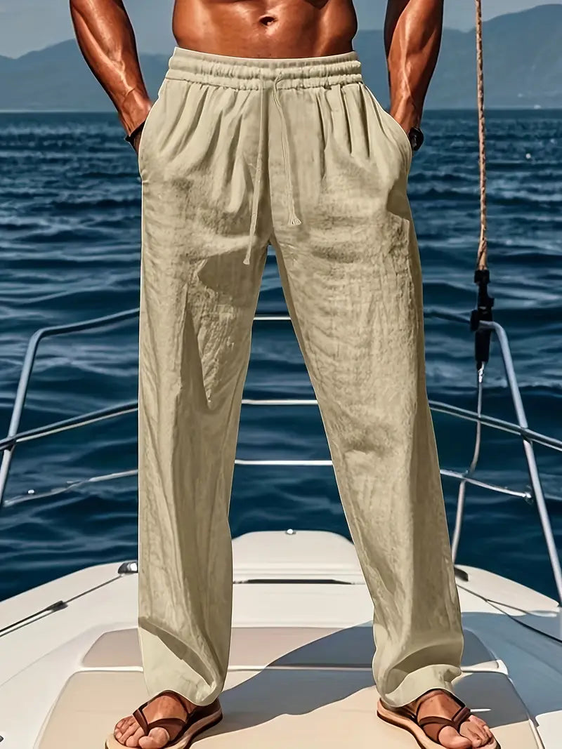 Pantalon fluide homme en lin, couleur claire, idéal pour un confort respirant et un style décontracté estival.
