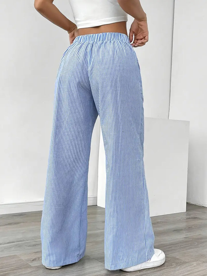 Pantalon large à rayures femme, décontracté et chic pour l'été.