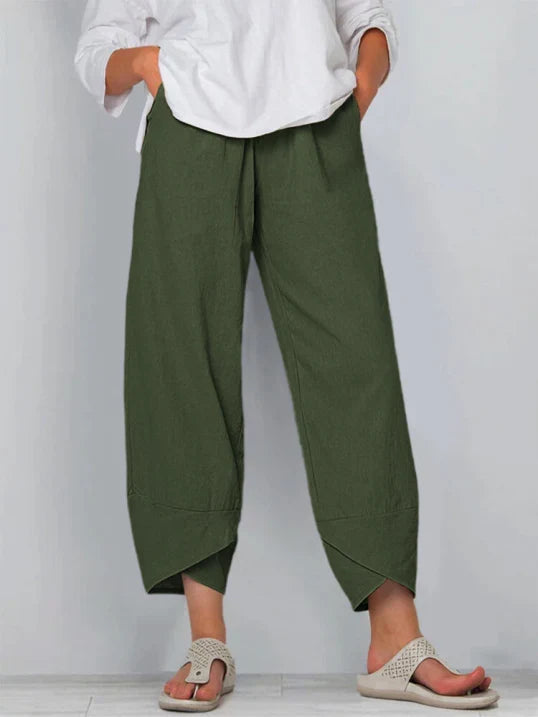 Pantalon fluide et confortable femme, coupe ample trois-quarts, idéal pour une mode été élégante.