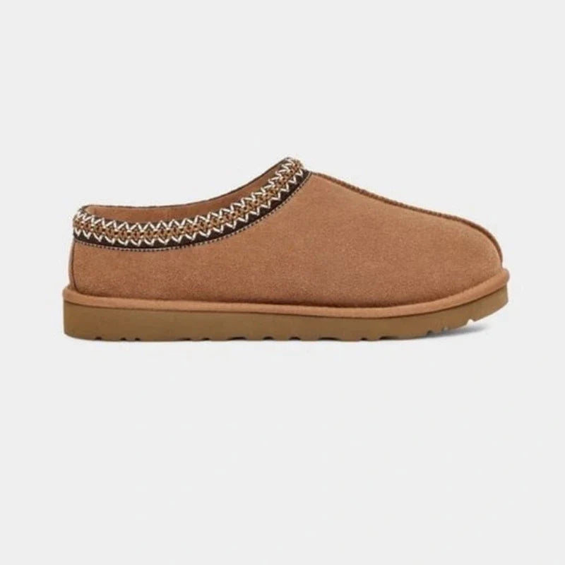 Pantoufles Boston chaudes en daim pour femmes, doublure douce en fourrure recyclée, parfaites pour l'hiver.