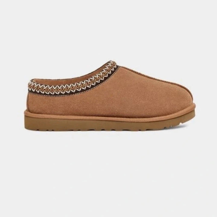 Pantoufles Boston chaudes en daim pour femmes, doublure douce en fourrure recyclée, parfaites pour l'hiver.