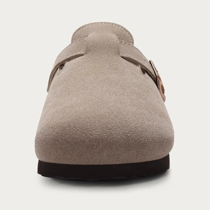 Chaussons fourrés Boston en daim pour femme, style décontracté et chaleur garantie.