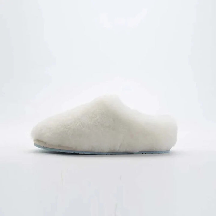 Pantoufles intérieures pour femmes avec semelle antidérapante, chaudes, douces et doublées de fourrure confortable.