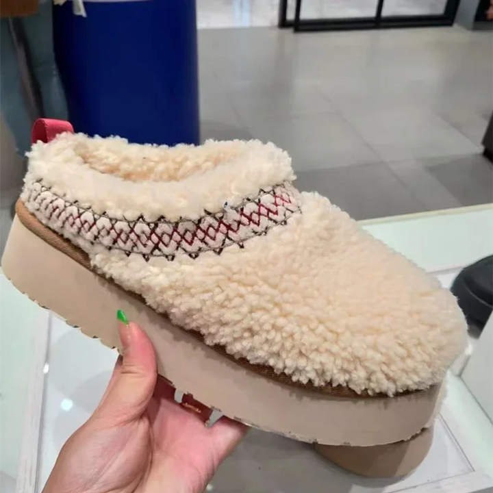Pantoufles antidérapantes doublées en laine, chaudes et confortables pour femme et homme. Parfaites pour l'hiver.