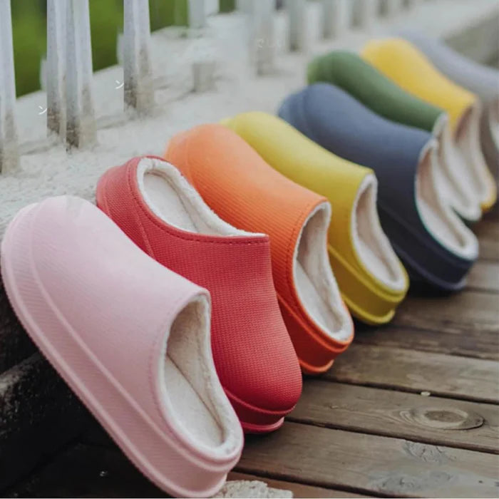 Pantoufles d'hiver antidérapantes unisexes ultra confortables pour la maison, idéales pour les douleurs aux pieds.