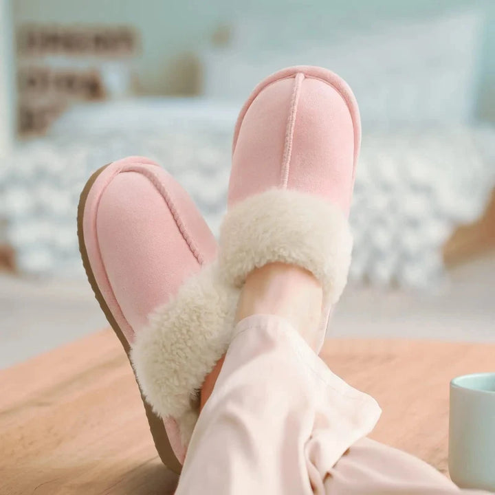 Pantoufles hivernales chaudes et moelleuses, uniesexes, conçues pour la détente à la maison.