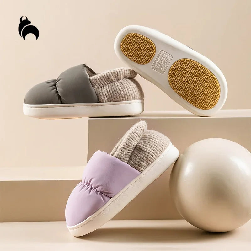 Pantoufles d'hiver unisexe en peluche douces et chaudes, idéales pour le confort à la maison.