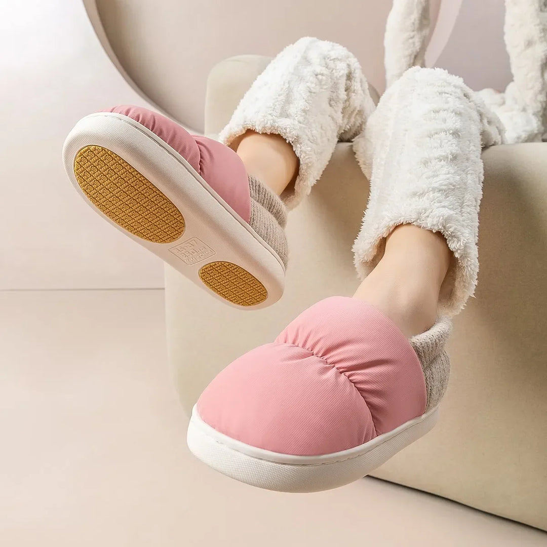 Paire de pantoufles de maison confortables en peluche, douces et chaudes, parfaites pour l'hiver unisexe.