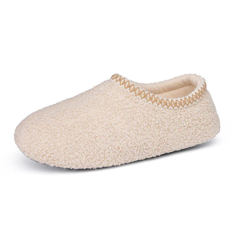 Chaussons d'intérieur bouclés, chauds et confortables pour femmes, parfaits pour se détendre.