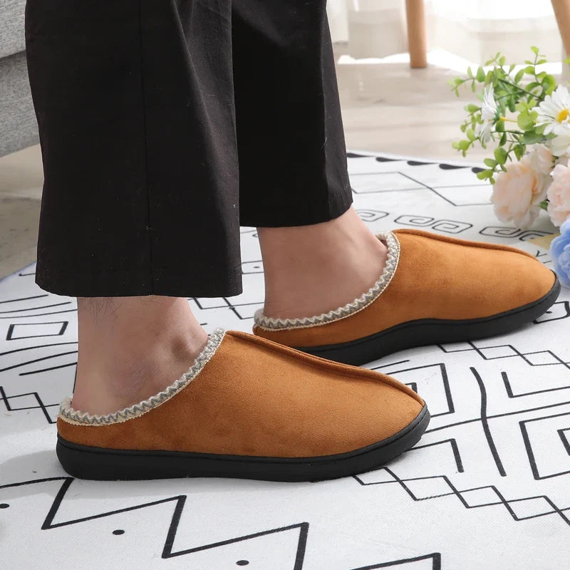Pantoufles de maison en fourrure antidérapantes, confortables et chaudes pour hommes et femmes. Parfaites pour l'hiver.