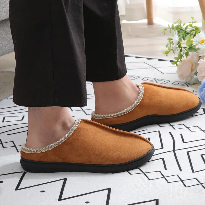 Pantoufles de maison en fourrure antidérapantes, confortables et chaudes pour hommes et femmes. Parfaites pour l'hiver.