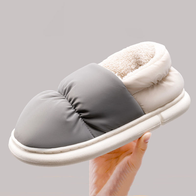 Pantoufles de maison unisexe en peluche douce, chaudes et antidérapantes, pour un confort et une sécurité hivernaux.