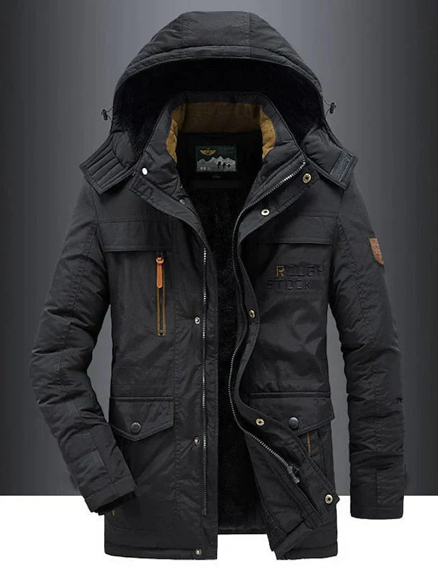 Parka homme style militaire, chaude et robuste avec capuche, parfaite pour les journées froides d'automne-hiver.