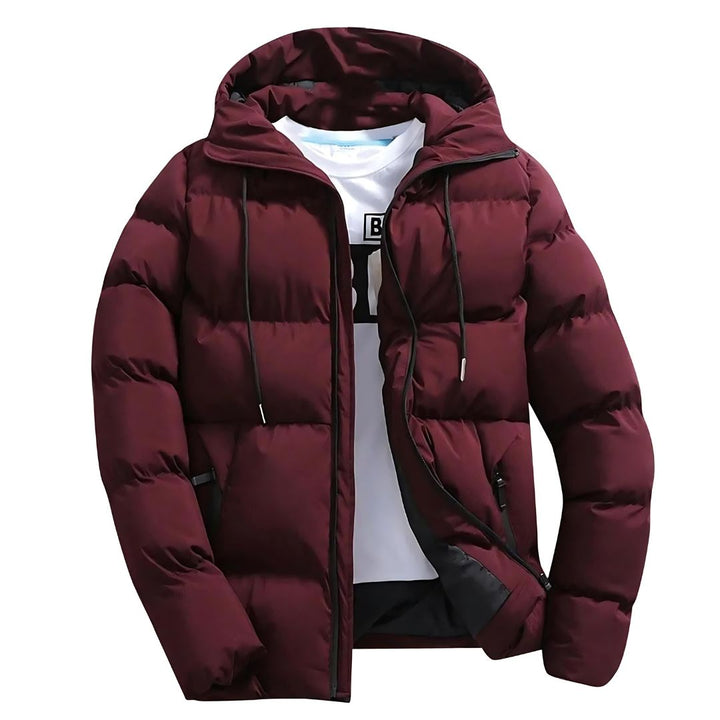 Parka homme mode masculine avec capuche amovible, offrant confort et protection élégante pour l'extérieur.