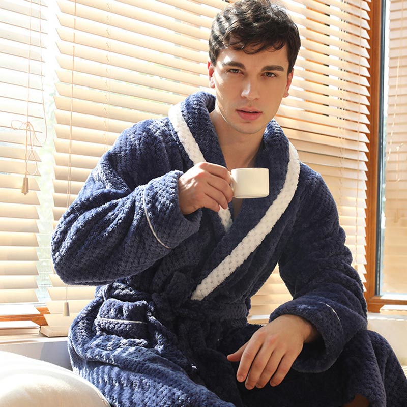 Peignoir kimono unisexe, chaud et confortable en molleton. Robe de chambre pour hommes et femmes.